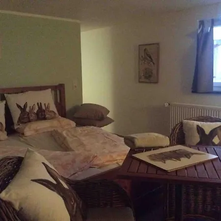 Etzauer Muehle-mensch-zeit-pferd, Apartment Weilrod